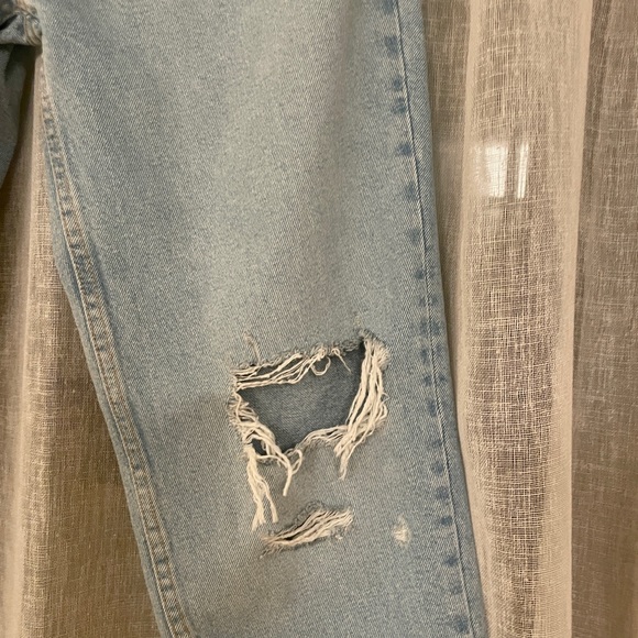 Zara Classic Mom Fit Destructed Jeans - Picture 3 of 6
